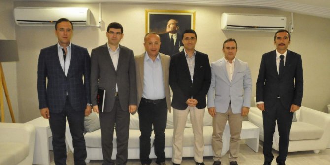 Siirt’te kaymakamlara veda yemeği