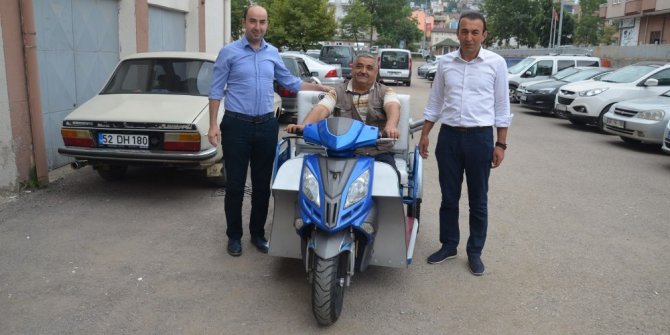 Fatsa SYDV’den engelli vatandaşa motorlu araç