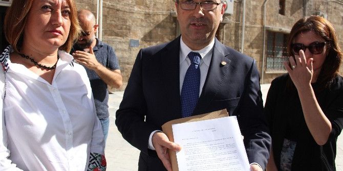 Mersin Barosu’ndan Büyükşehir Meclise Bin Adet ’Akkuyu’ Dilekçesi