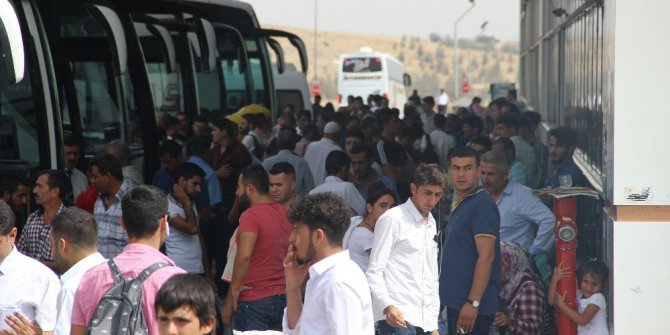Şanlıurfa Otogarında bayram dönüşü yoğunluğu