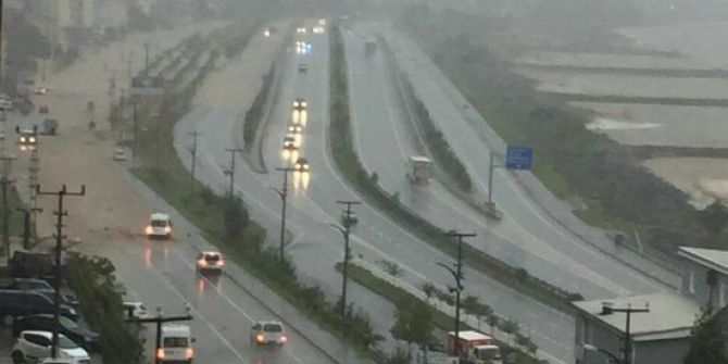 Trabzon Ve Giresun’da Şiddetli Yağış