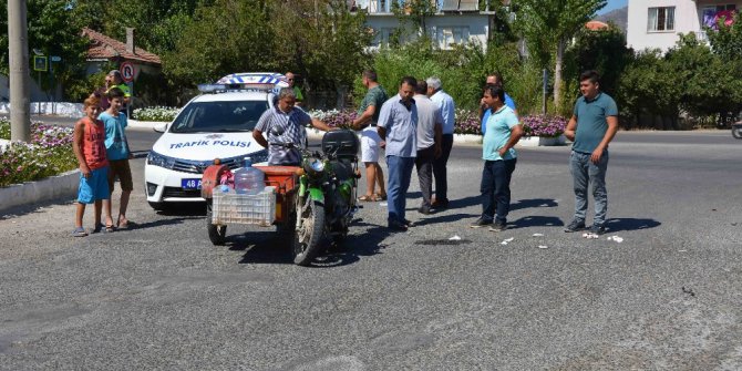 Dalaman’da otomobille, motosiklet çarpıştı; 2 yaralı