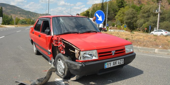 Bilecik’te trafik kazası: 3 yaralı