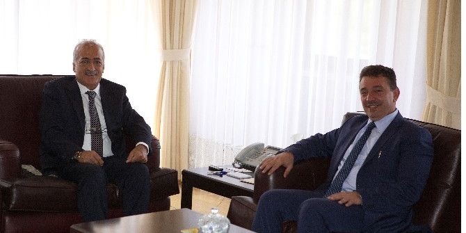 İl Milli Eğitim Müdürü Yıldız’dan, Rektör Çomaklı’ya Tebrik Ziyareti