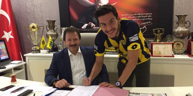 Mehmet Umut yuvaya döndü