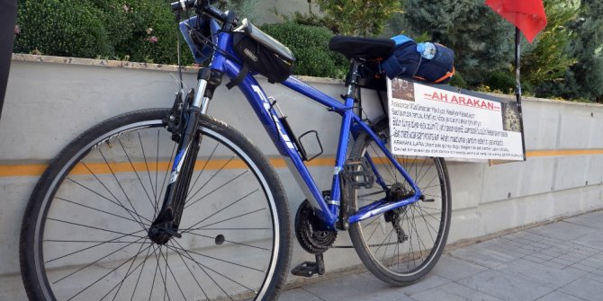 3 çocuğunu evde bırakıp Arakanlı Müslümanlar için bisikletiyle yollara düştü