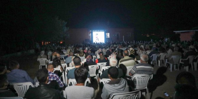 Tapan’da yazlık sinema keyfi