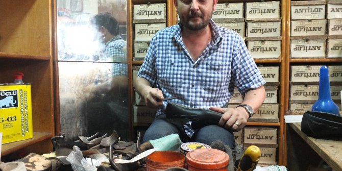 Çifte diplomalı ayakkabıcı