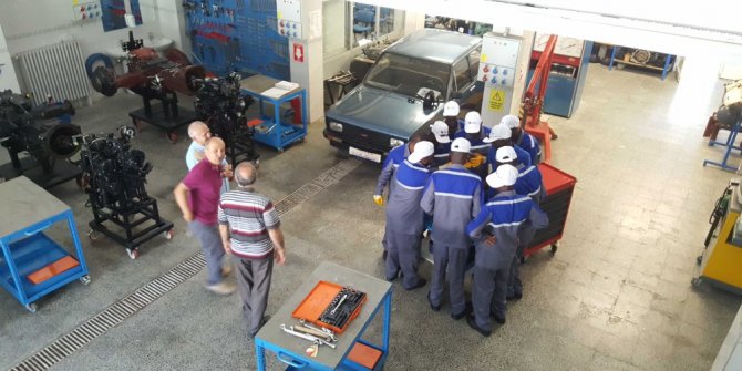 TİKA’dan Sudanlı teknisyenlere motorlu araçlar teknolojisi eğitimi
