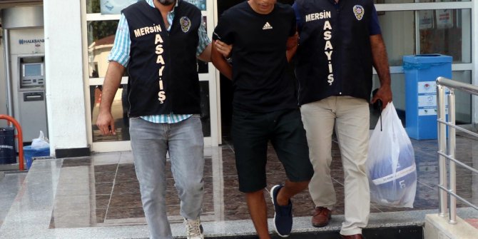 Bir ayda 3 kez girdiği okulun yanındaki parkta yakalandı