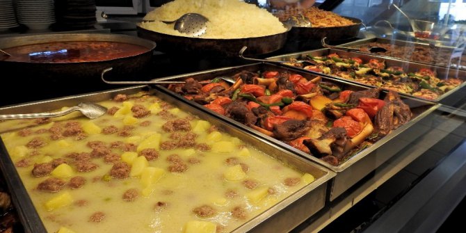 Alaçatı’nın lezzetleri kitaplaştırıldı