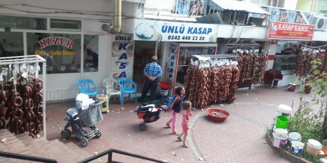 Simav’da sucuk üretimi hızlandı