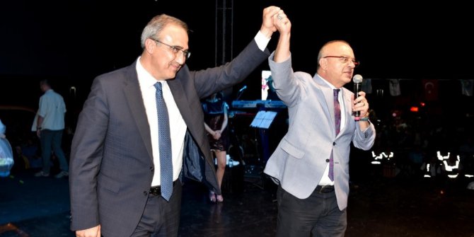 Alaşehir Hande Yener’le kurtuluş coşkusunu yaşadı