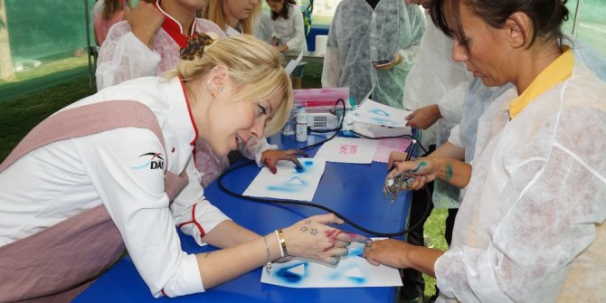 Pasta yapmayı öğrenmek için İncirliova’da kampa girdiler