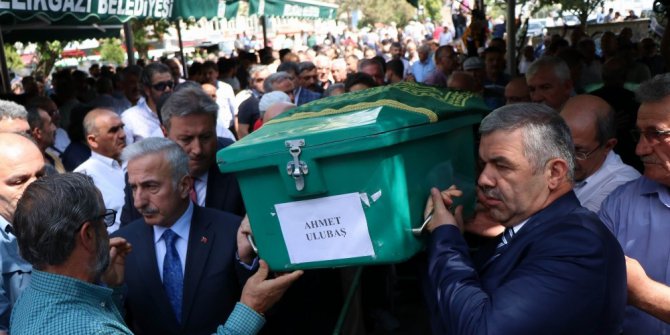 Ahmet Ulubaş son yolculuğuna uğurlandı