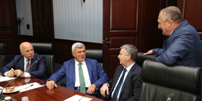 Başkan Karaosmanoğlu, Ankara’da Kocaeli’yi anlattı