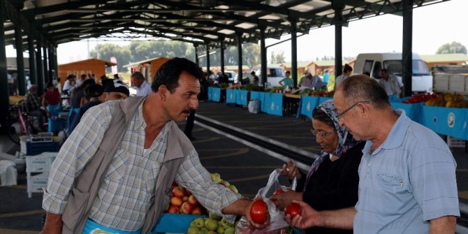 Doğal Ürünler Bahçesi ve Pazarı sağlıklı beslenmek isteyenlerin uğrak mekanı oldu