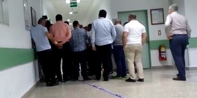 Sokak ortasında adam bıçaklayıp kaçtı