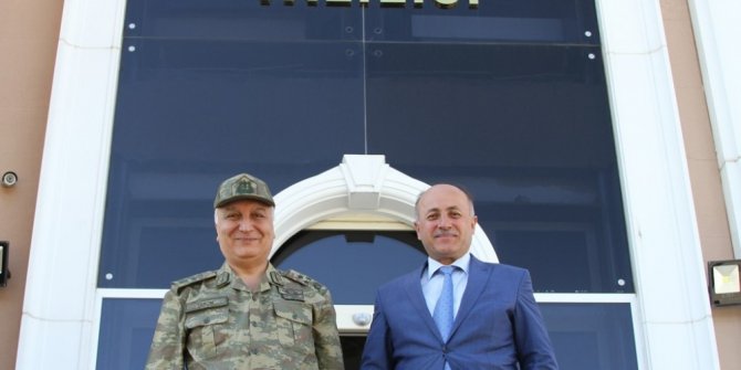 Paşa’dan Vali Azizoğlu’na ziyaret