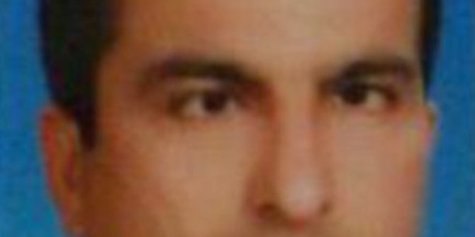 Kriko aniden inince tamir ettiği kamyonun altında kaldı