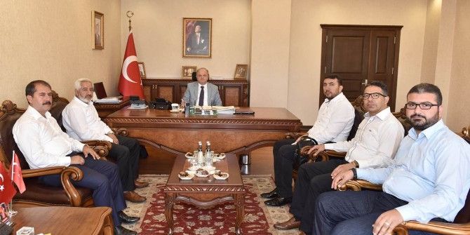 Vali Çakacak, İhh İnsani Yardım Vakfı Mersin Şubesi Başkanı Kayacı’yı Kabul Etti