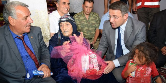 123 yaşındaki kadına devlet sevgisi