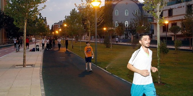 Şehitkamil’de eğitimenler kontrolünde spor büyük ilgi görüyor