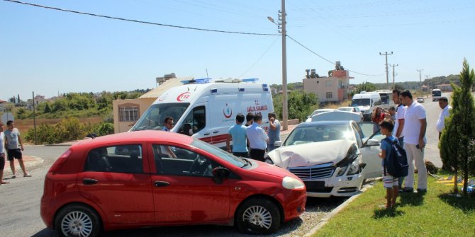 Antalya’da trafik kazası: 2 yaralı