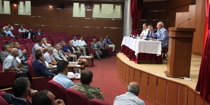 Muhtarlarla istişare toplantısı yapıldı