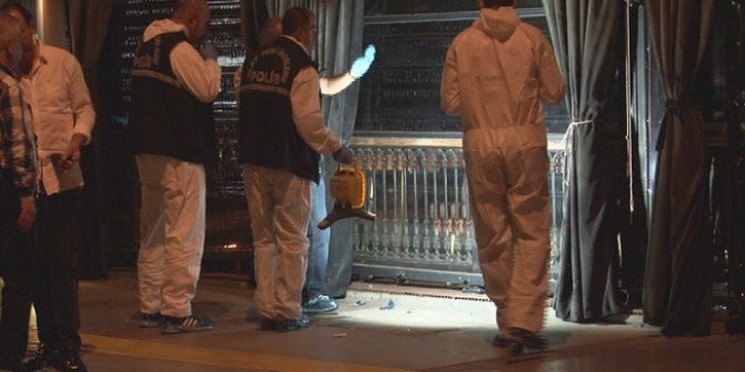 İzmir’de kanlı gece