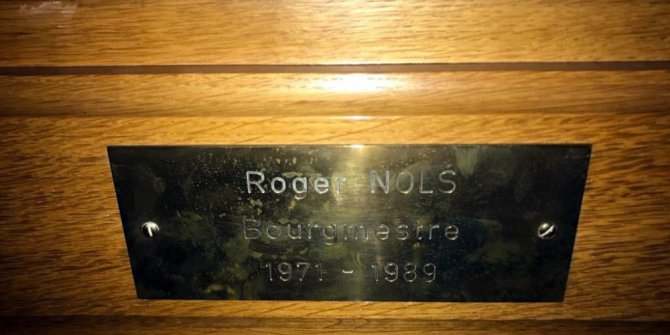 Belçika’daki ırkçı belediye başkanının büstü tartışma konusu oldu