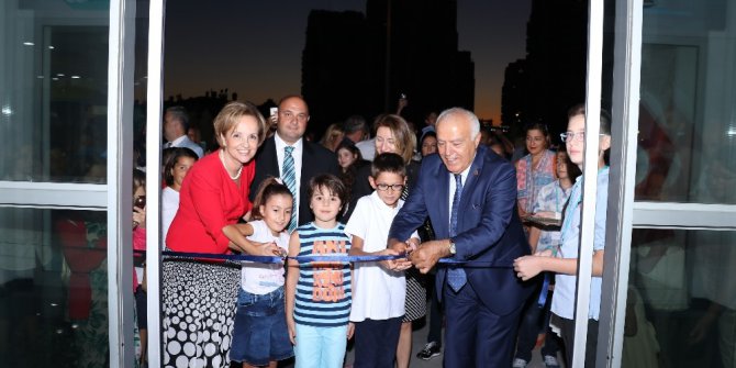 İzmir yeni eğitim yuvasına kavuştu