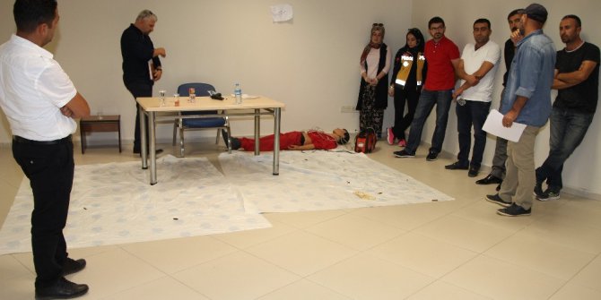 Van’da 112 sağlık ekiplerine adli vaka eğitimi