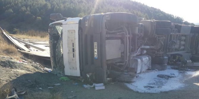 Sunta yüklü tır devrildi: 1 yaralı
