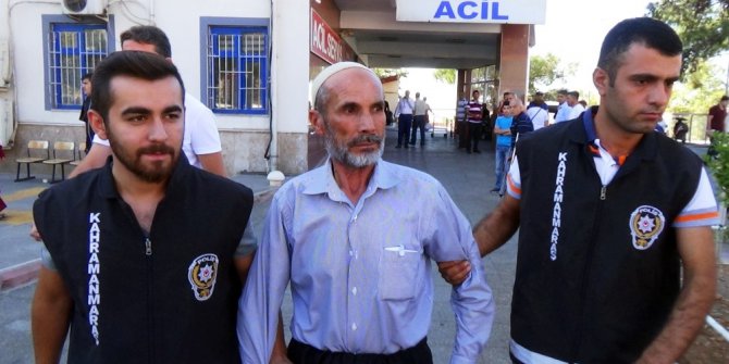 Lavaboyu açmaya yardım etmeyen oğlunu öldürdü