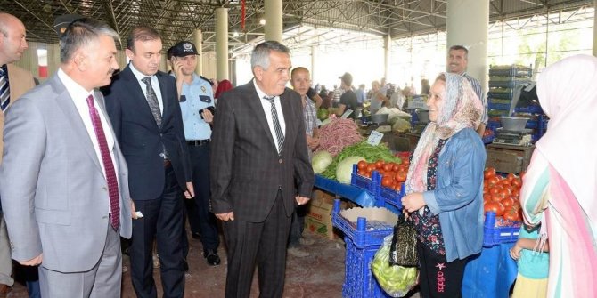 Vali Yazıcı Kepsut’ta