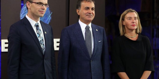 Bakan Çelik, Estonya’da