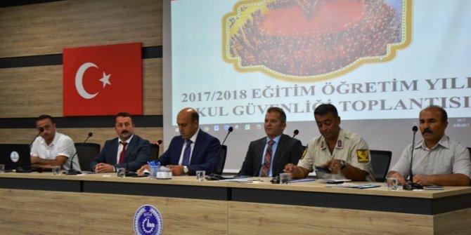Biga’da okul güvenliği toplantısı