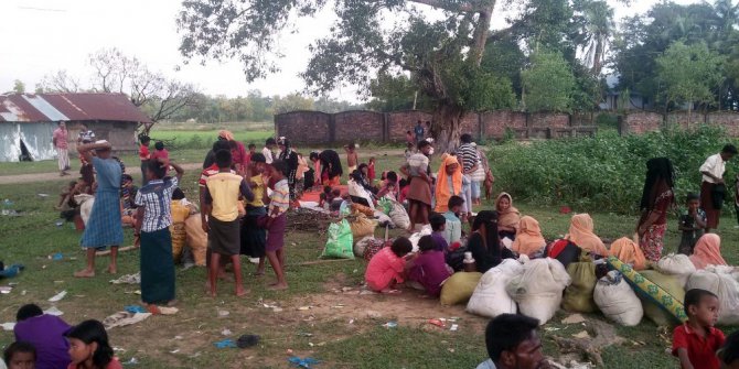 Bangladeş sınırında Arakanlı Müslümanların cesetleri kokmaya başladı