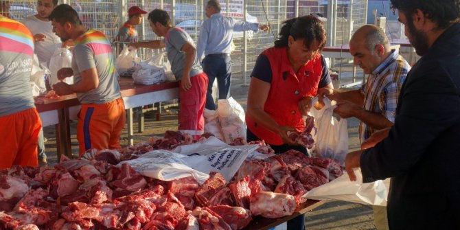 Beylikdüzü’nde et bağışına büyük destek