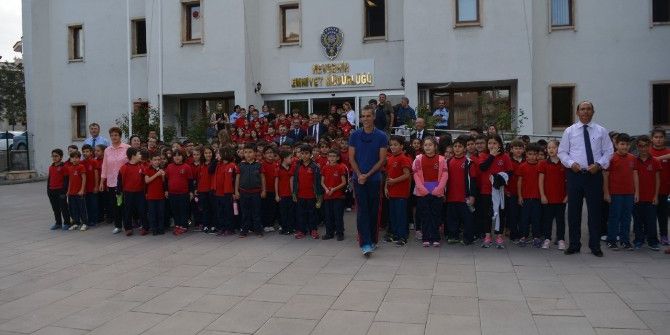 Minik Öğrencilerden Emniyet Müdürlüğüne Ziyaret