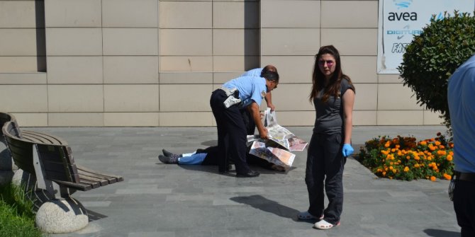 AVM’den düşen yaşlı kadın hayatını kaybetti