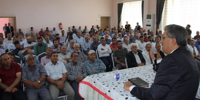 Recep Konuk Altınekin’de çiftçilerle buluştu