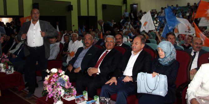 Başbakan Yardımcısı Akdağ ve AK Parti Genel Başkan Yardımcısı Demiröz, Aziziye Kongresi’ne katıldı