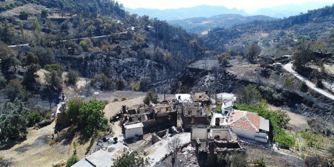 Yangında büyük zarar gören Zeytinköy drone ile görüntülendi