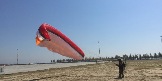 Paramotor ile İstanbul’u havadan gezdiler