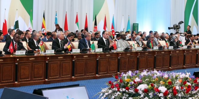 Cumhurbaşkanı Erdoğan: “Myanmar’da Müslüman kardeşlerimizin çektiği zulüm, işkence ve sürgünlerin son bulması için de hep birlikte gayret göstermeliyiz”