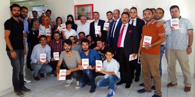 Türetken, ‘Türk Teknolojosi Ama Nasıl?’ kitabını TYB Erzurum şubesi’nde tanıttı