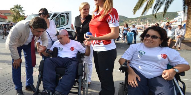 Foça Festivali’nde Boccia Turnuvası