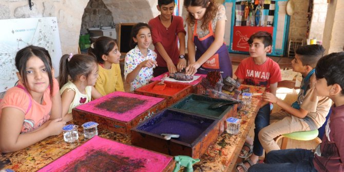 Mülteci çocuklar Mardin Müzesi etkinliklerine katıldı